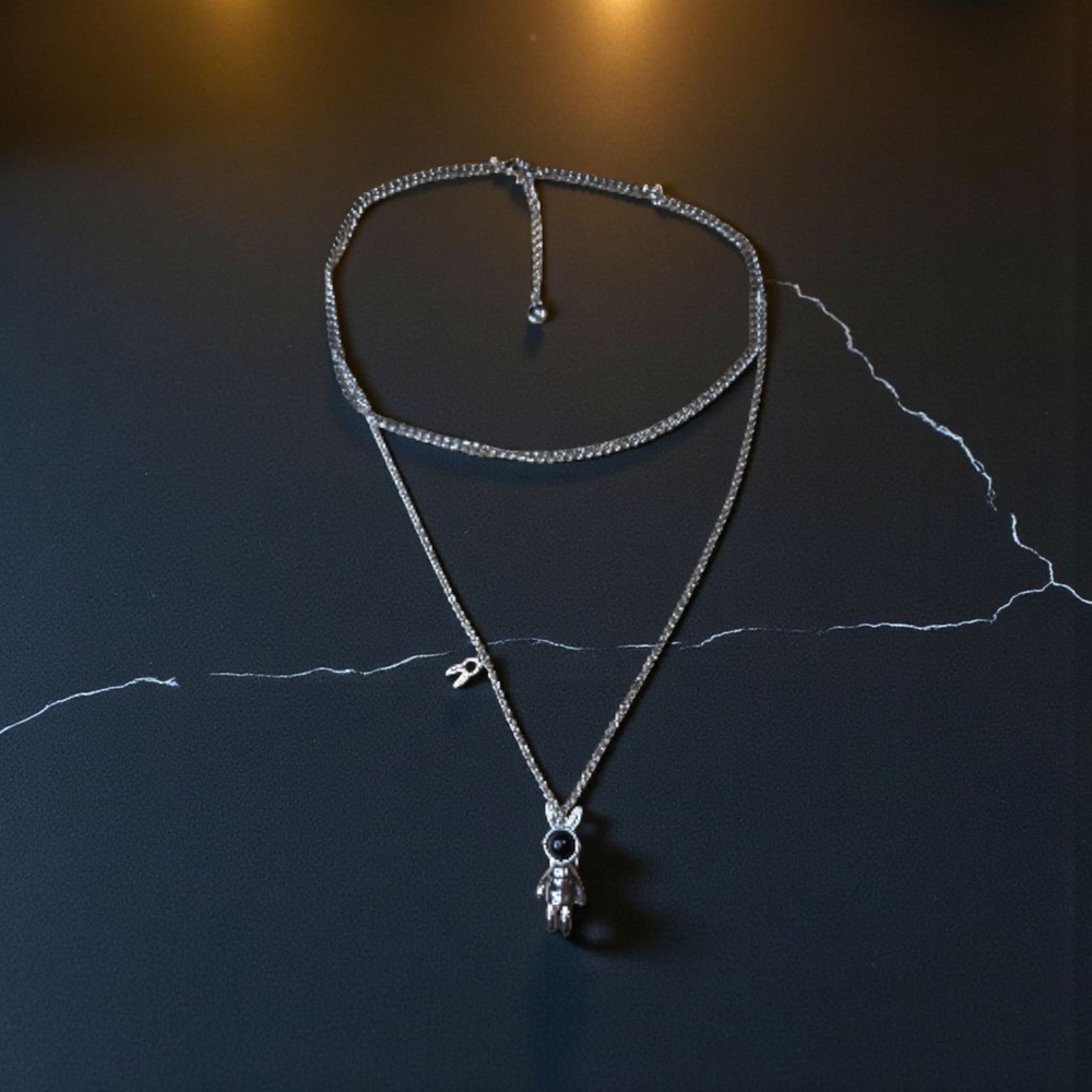 Chic Silver Pendant Necklace